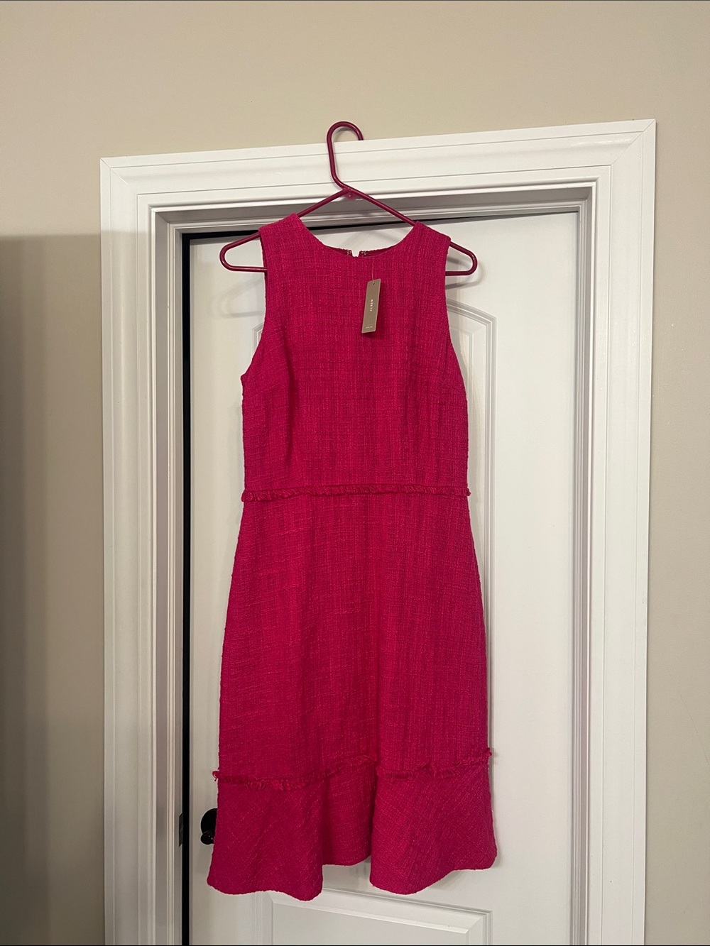 JCrew Fuchsia Sleeveless Textured knee length Dress size 6 tall